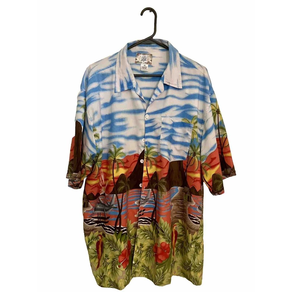 Blue Gear Hawaiian Shirt Sz XL parrots Volcano‎ multicolor blue